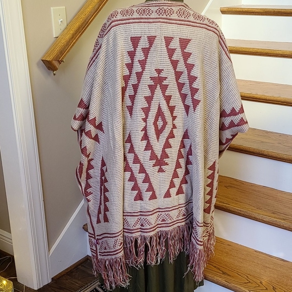 Cape Terra-cotta and beige. One size. - Picture 6 of 8